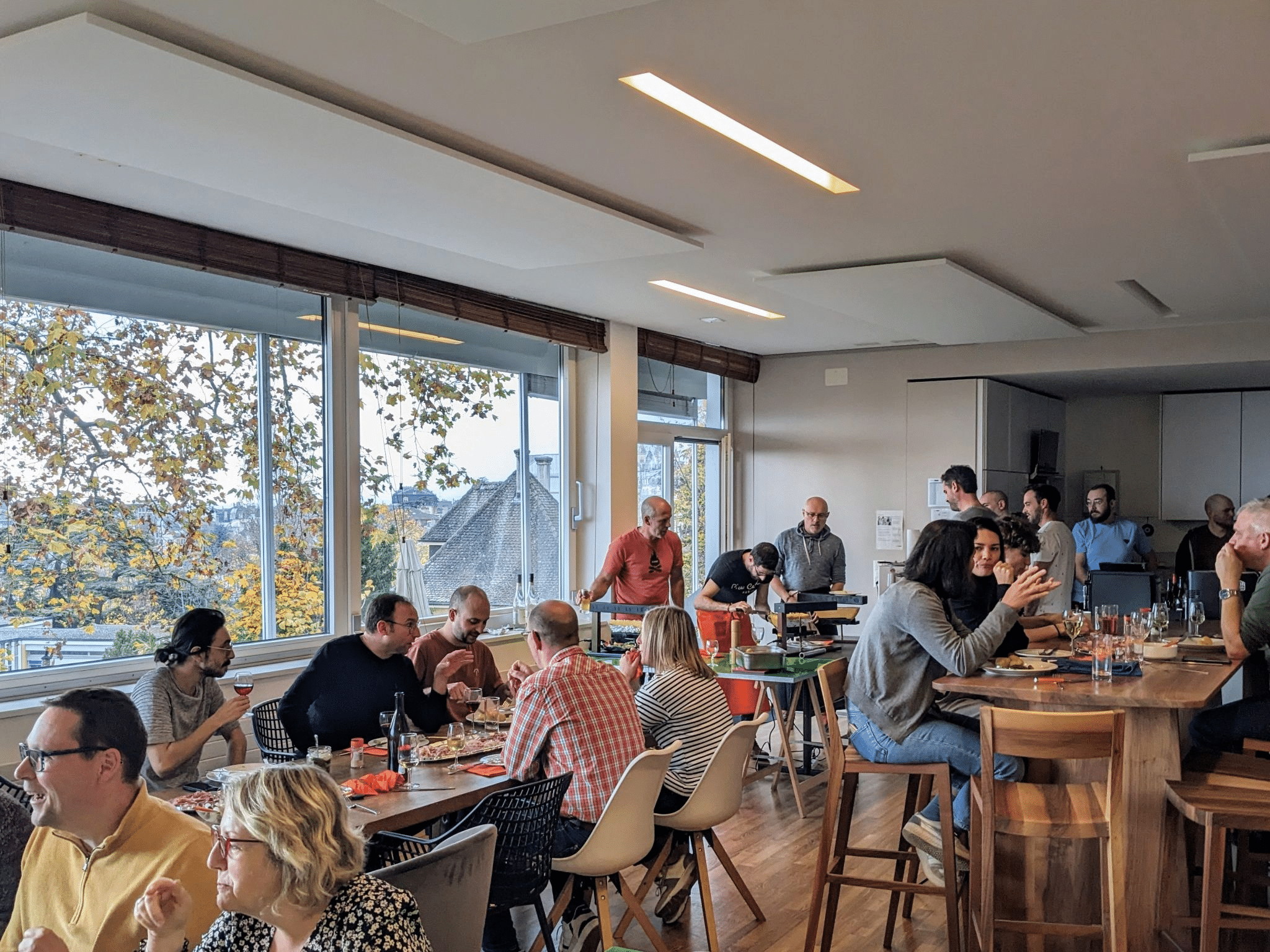 Image - Repas en commun synonyme de partage